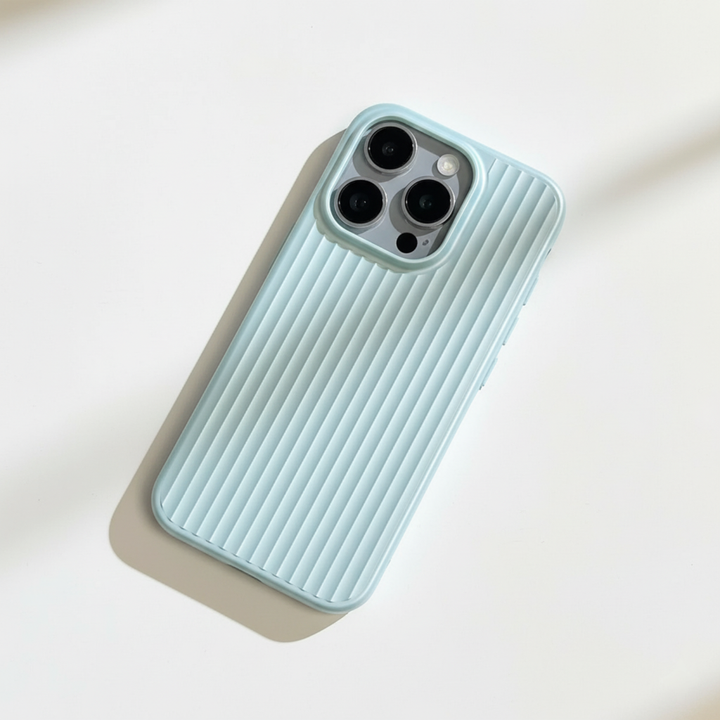 Minimalistisk iPhone-deksel med lettvektig design og godt grep. Tilbyr diskret beskyttelse.
