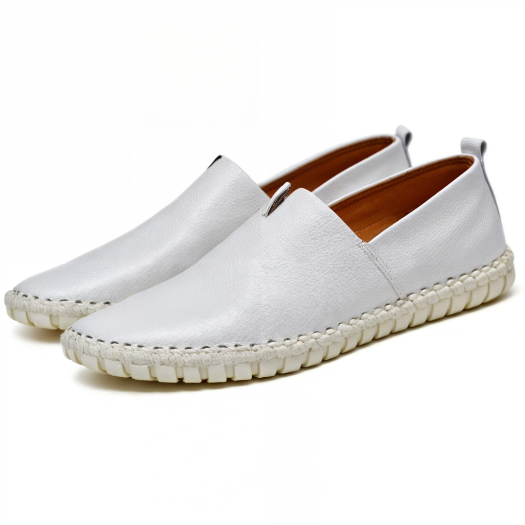 Klassiske herre loafers i brunt skinn, perfekt for stilfull og komfortabel hverdag.