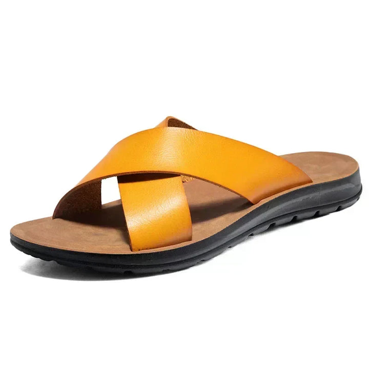 WC2026 menns italienske sommersandaler med shorts. Stilige, lette og komfortable slip-on fritidssko.