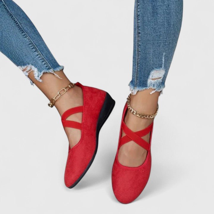 Stilige ortopediske damesko, flate slip-ons, designet for komfort og god fotstøtte hele dagen.