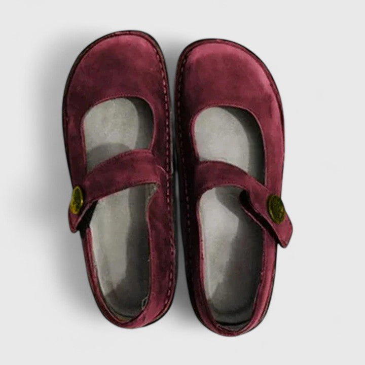 Allsidige casual damesko med slip-on funksjon og elegant stropp. Perfekte hverdagssko for uformelle anledninger.