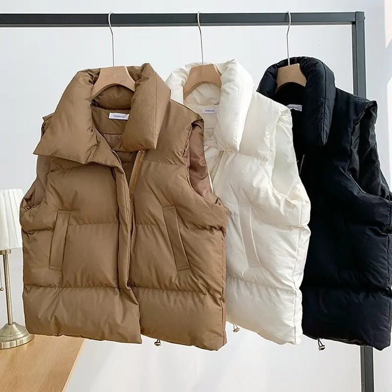 Trendy vintervest for kvinner. Ermeløs design gir stil og varme, ideell for fritid og urbant bruk.