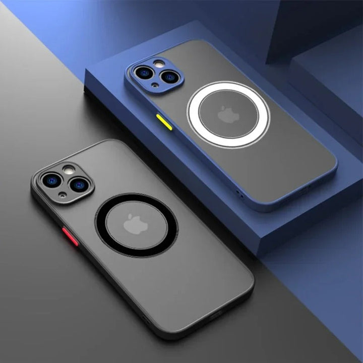 Bakside av magnetisk iPhone etui. Fremhever matt overflate for fingeravtrykksmotstand og forbedret grep.