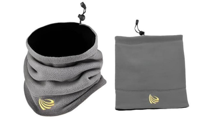 Ergonomisk utformet unisex halsvarmer, sitter komfortabelt og gir god isolasjon mot kulde.
