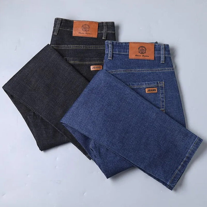 Klassiske slim fit herrejeans i slitesterk denim. Perfekt for tidløs og komfortabel hverdagsbruk.