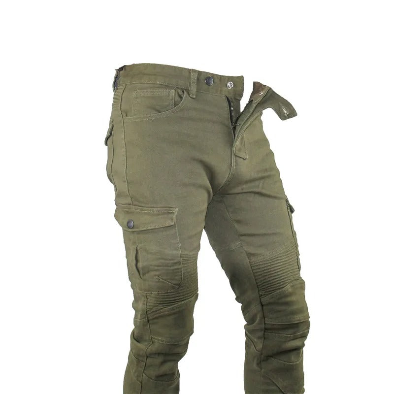 Herre fritidsjeans i lysegrønn farge, perfekt for motorsykkeltur og en avslappet streetstyle-look.