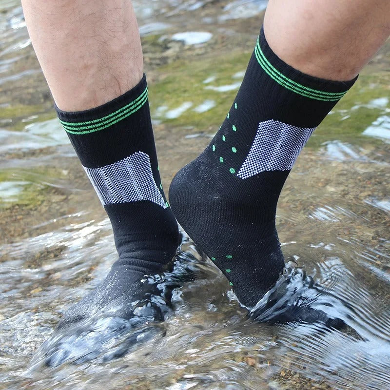 Allsidige herre tursokker, vanntette og pustende, egnet for vinter- og sommerbruk under all type hiking.