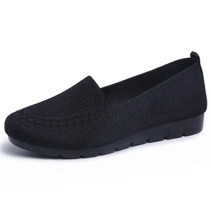 Sommerlige slip-on loafers for kvinner, pustende og flate for casual fottøy.