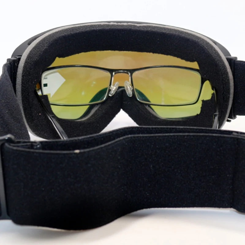 Unisex antidugg skibriller med UV400-beskyttelse. Optimalt vinterutstyr for ski, snowboard og friluftsliv.