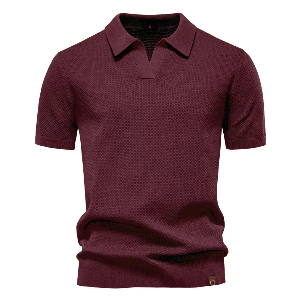 Herre poloskjorte med korte ermer, perfekt for sommerdager. Komfortabel og allsidig for herremote.