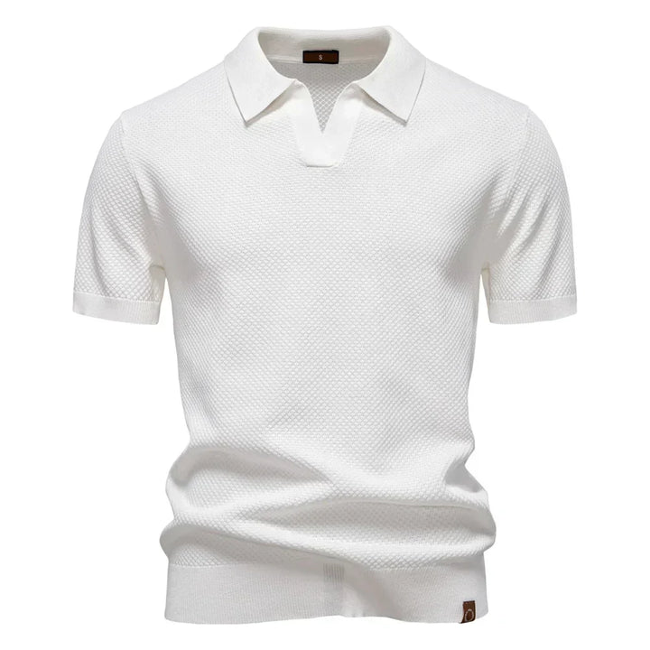 Moderne klassisk herre poloskjorte. Korte ermer, komfortabel og trendy for aktiv livsstil og fritid.