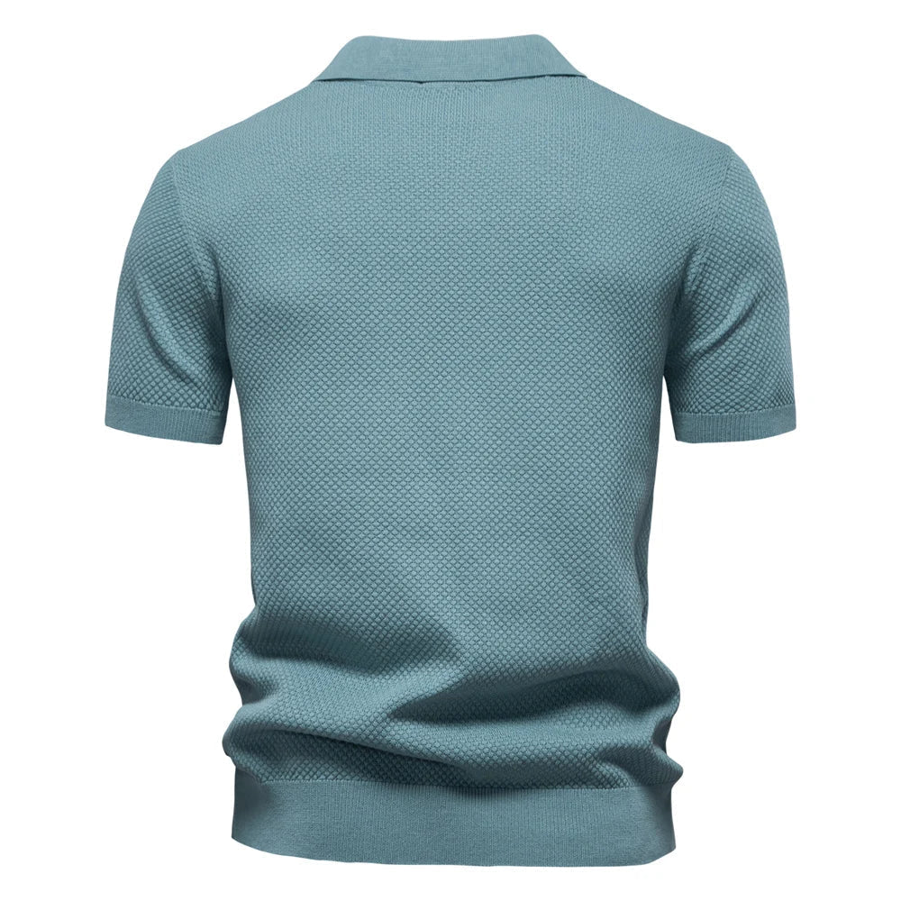 Den ultimate herre poloskjorten for komfort. Korte ermer, klassisk passform og perfekt for enhver anledning.