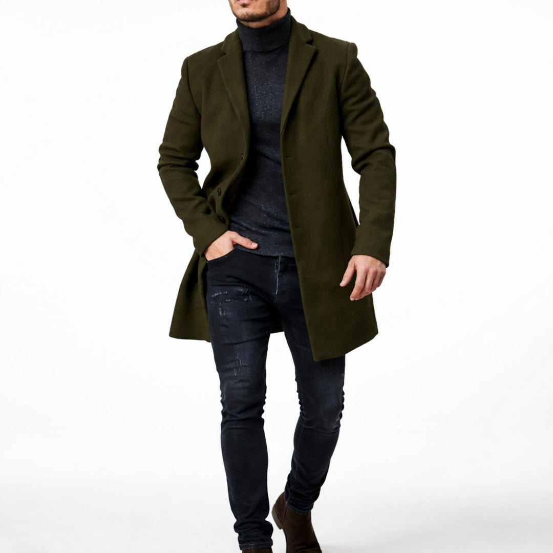 Formell herre vinterjakke med enkelt knappestolpe, ideell for et sofistikert og elegant antrekk.