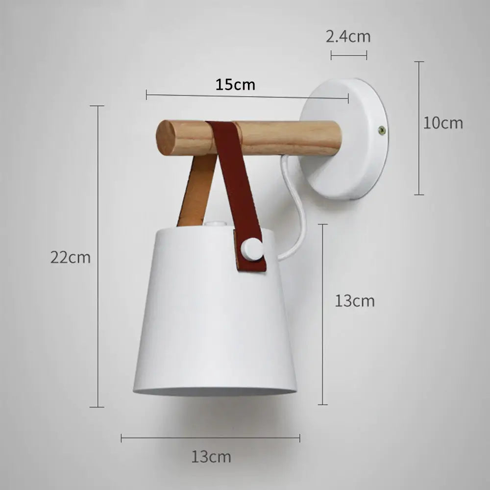 Høykvalitets trevegglampe, nordisk inspirert for moderne innendørs belysning i hjemmet.