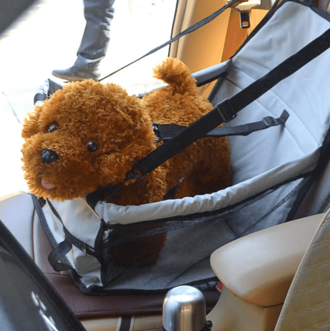 Optimalt hundebilsete for å forhindre uro og gi hunden en trygg havn i bilen.