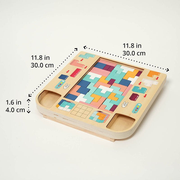 Montessori barnespill: Fargerike treklosser som bygger et Tetris-mønster, for motorisk trening.
