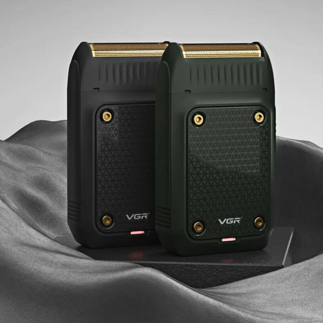 Kraftig elektrisk barbermaskin for herrepleie. Bærbar design sikrer enkel grooming uansett hvor du er.