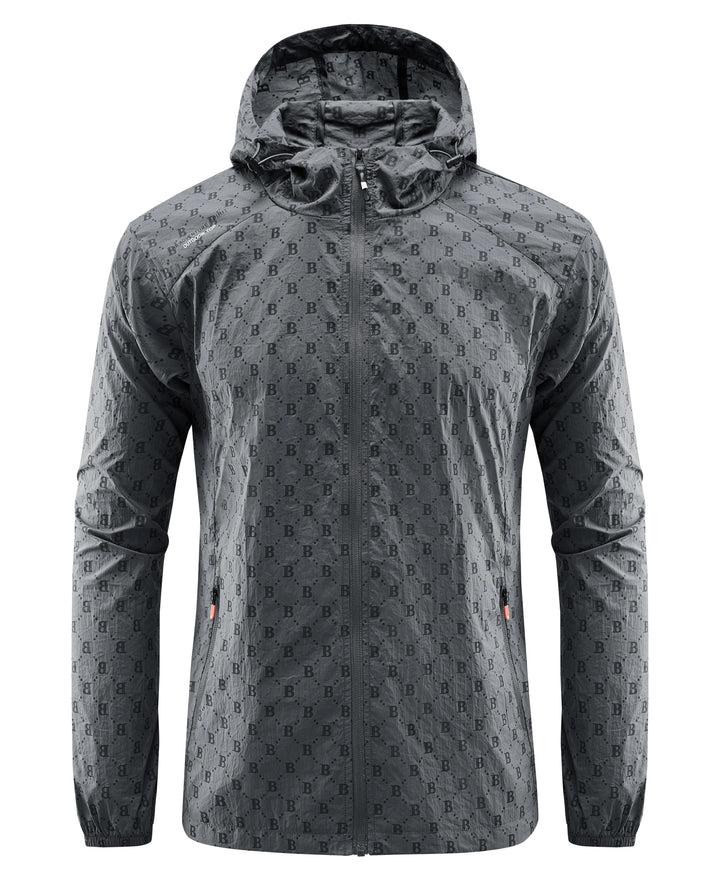 Elegant herrejakke, lukket. Vindtett og solbeskyttende design i svart for urban stil og fritid.