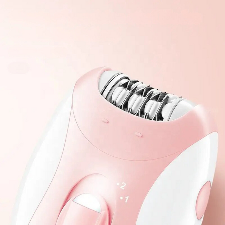 Bærbar epilator fjerner uønsket ansiktshår skånsomt for kvinner som ønsker perfekt, glatt hud.