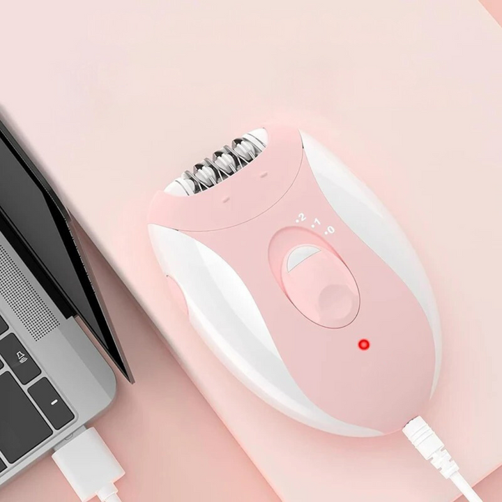 Elegant epilator med ladekabel og adapter, viser enkel opplading for kontinuerlig bruk.