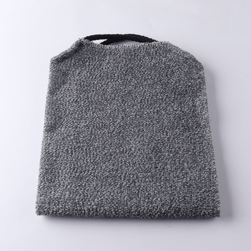 Myk, men effektiv nylon ryggskrubber; tørker raskt for god hygiene.