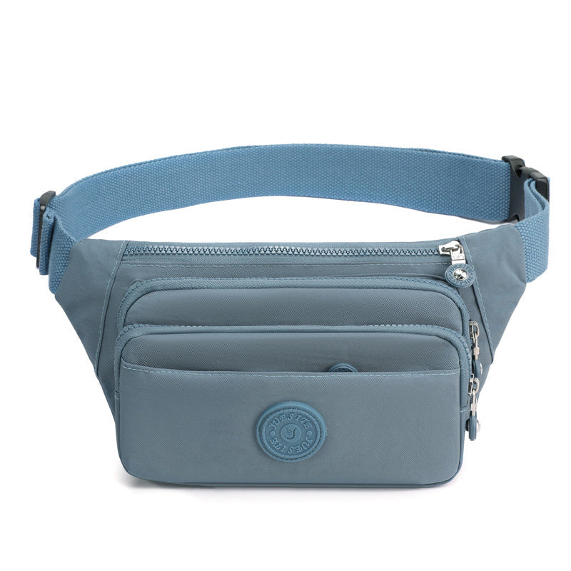 Hendig lettvekt rumpetaske som holder hendene fri. Optimal for travle dager som hverdagsveske.