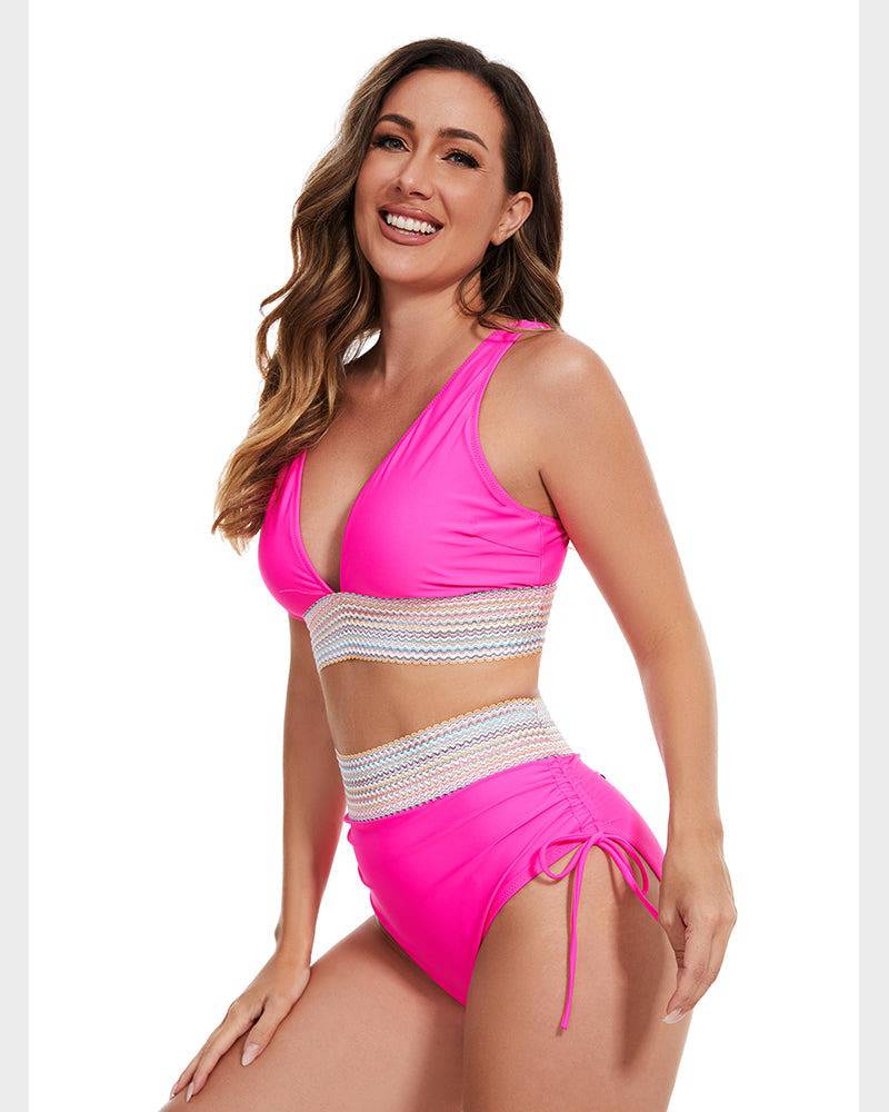 Elegant fargeblokk bikini, ideell for kvinner som ønsker magekontroll og stil.