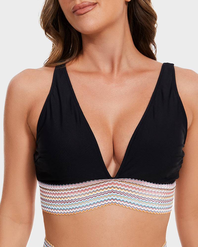 Komfortabel bikini med høy midje for kvinner, ideell for strand og sommer.