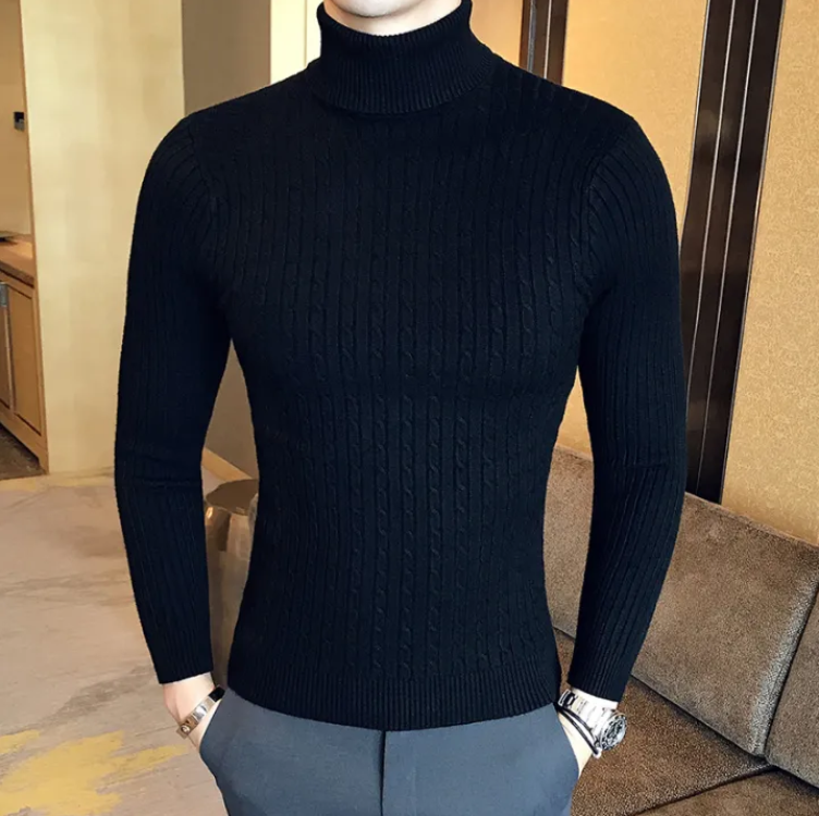 Lys beige menns slimfit rullehalsgenser. Varm, myk og komfortabel hverdagstopp.