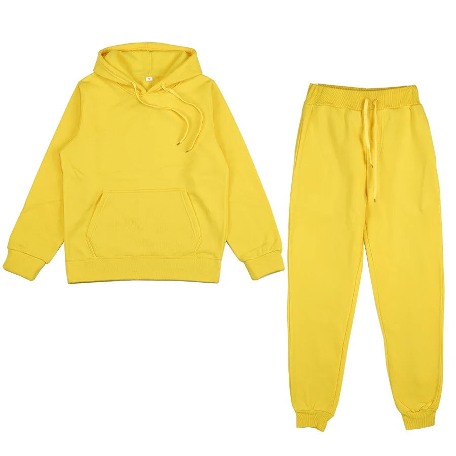 Hverdagskomfort med dette treningsdresssettet for kvinner, ideelt for en aktiv livsstil.