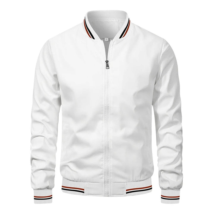 Menns slim fit bomberjakke i klassisk stil med baseballkrage, perfekt for vår og høst.