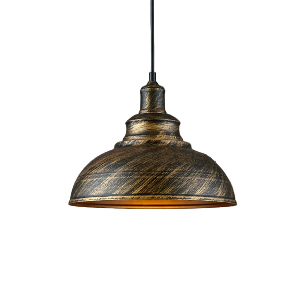 Retro industriell pendellampe i metall. Ideell vintage belysning for spisestue, stue og loft. Moderne interiørdesign.