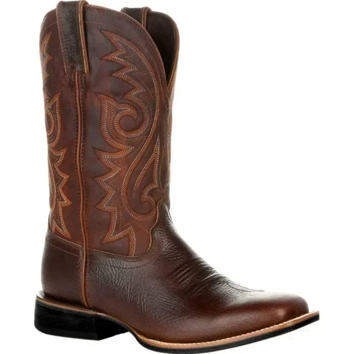 Herre cowboystøvler i brunt skinn. Robuste slip-on westernstøvler med firkantet tå, ideelle for moteriktig komfort.