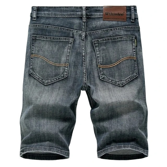 Herreshorts i klassisk snitt. Allvêr sommershorts for menn, perfekt for fritid og herremote.