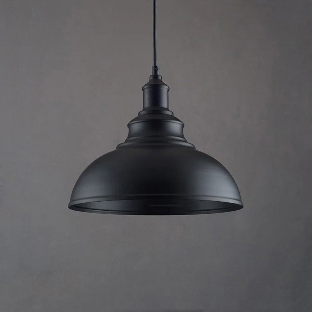Svart retro industriell taklampe. Elegant pendel for spisestue, kjøkken eller stue. Skaper unik hjemmeatmosfære.