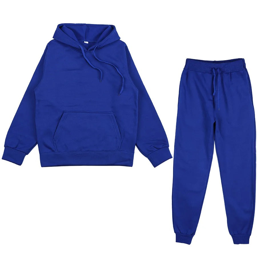 Stilig treningsdress for kvinner; myk hettegenser og joggebukse for fritid og casual bruk.