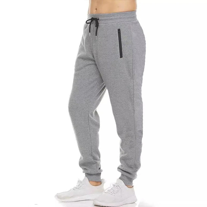 Komfortable menns joggere med praktiske glidelåslommer, perfekt for sport og fritid.