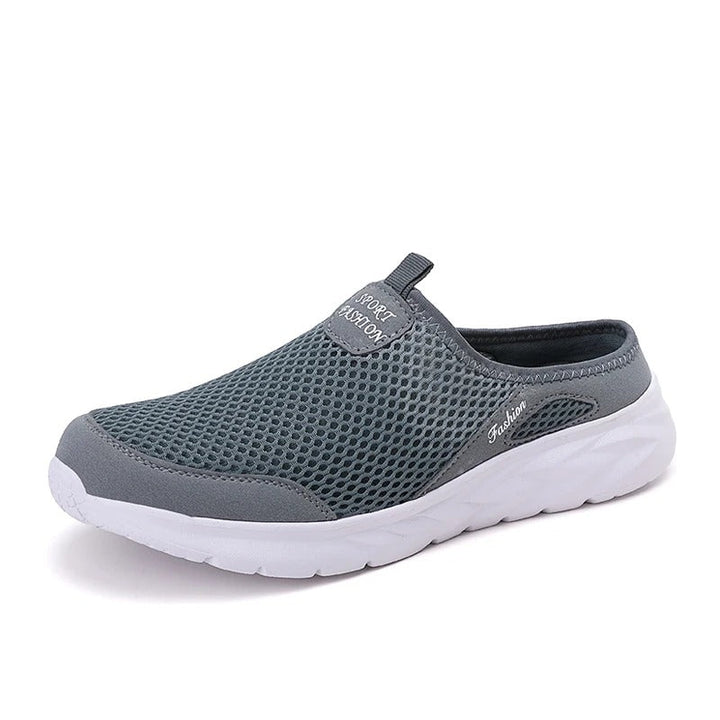 Komfortabel slip-on halvsko for menn. Pustende og lett fritidssko for en avslappet sommerstil.