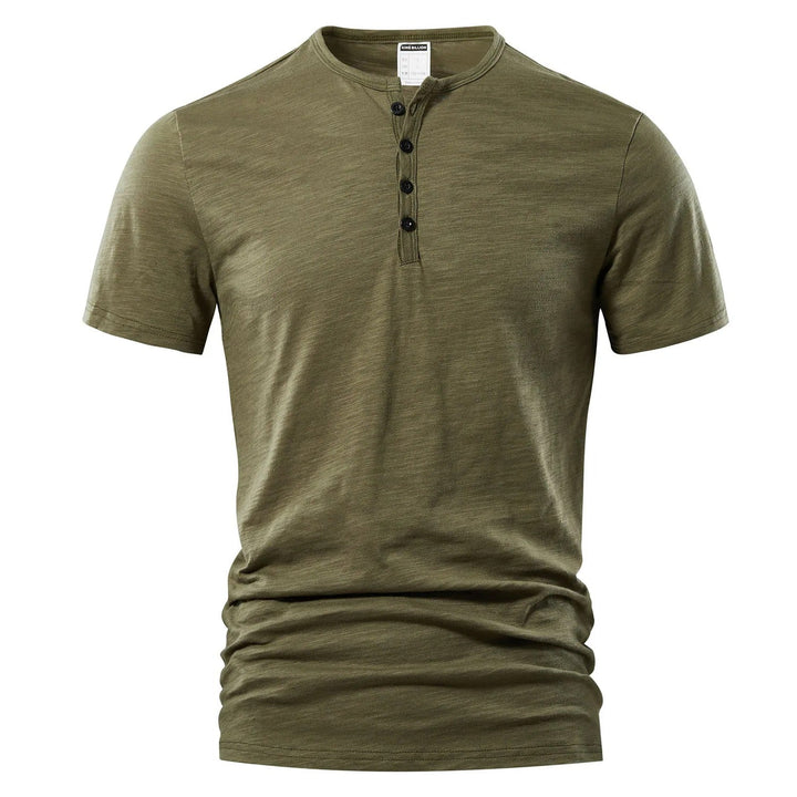 Stilfull herre henley t-skjorte, kortermet og komfortabel fritidsskjorte for hverdagsbruk.