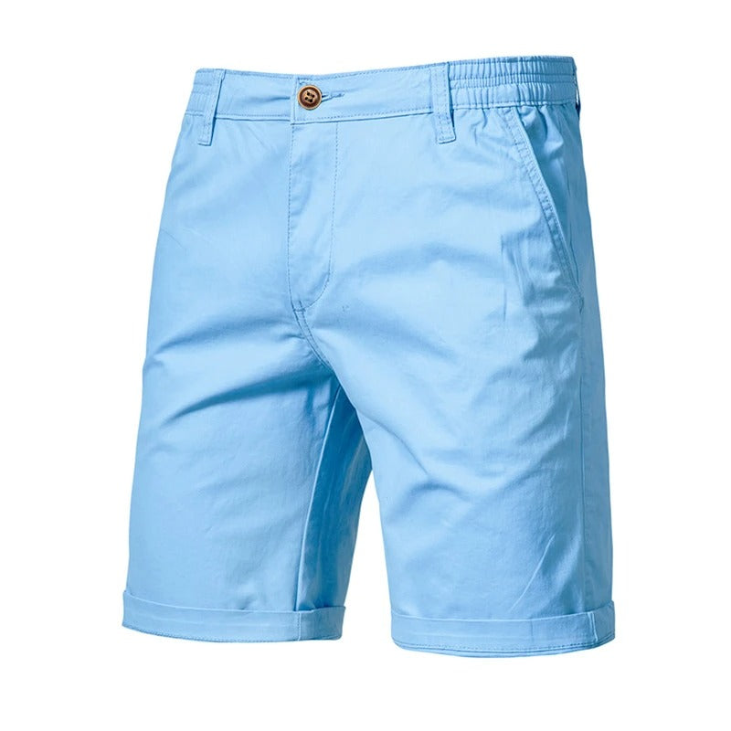 Avslappet herreshorts i pustende stoff. Ideell for komfortabel sommerbruk og hverdag.