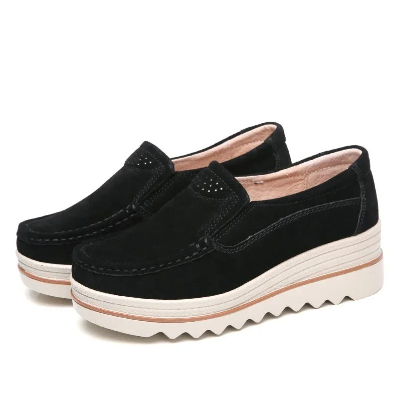 Stilige høysålede joggesko for kvinner. Trendy og komfortable platå sneakers, perfekt for hverdagsmote.