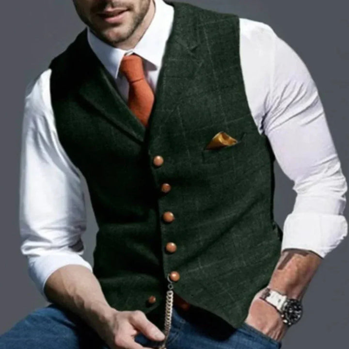 Stilfull herrevest i vintage stil, et klassisk klesplagg for lagdelt antrekk og semi-formell look.