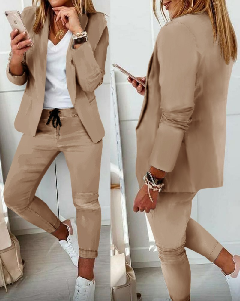 Elegant langermet dame blazer-sett, ideelt for business, formelle møter og fest.