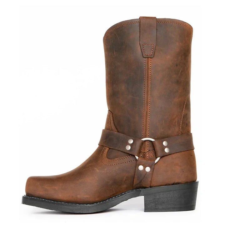 Klassiske cowboy støvler for menn, laget i robust vannavvisende skinn. Perfekt for vestlig stil og fritid.